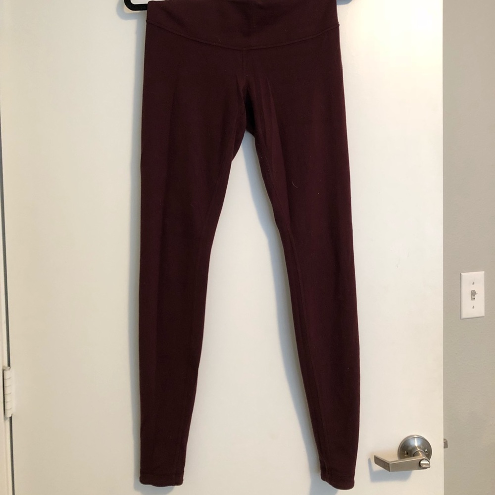 Lululemon Reversible maroon/black leggings